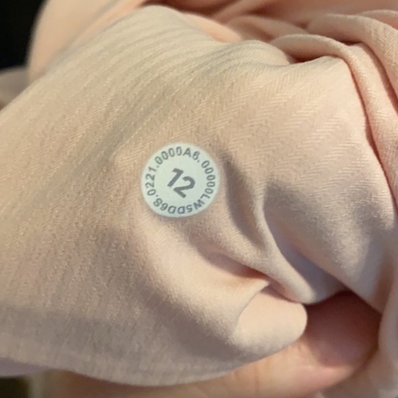 Beyond the Studio Lined Jogger - Picture 3 of 11